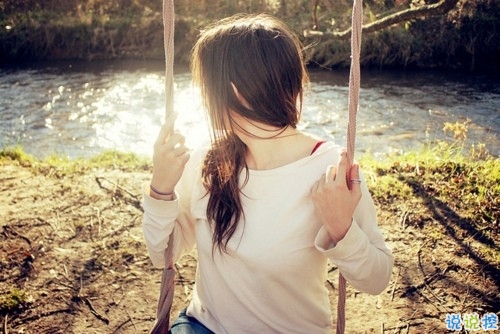 愛錯了人換來一身傷痕的說說大全 親身經(jīng)歷愛情得到的經(jīng)典傷感說說1