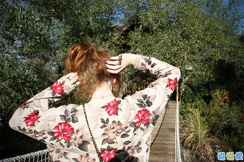 最新難過到心碎的傷感圖片說說 暗戀這場獨角戲11