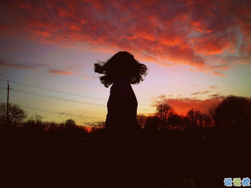 干凈利落的女生霸氣說(shuō)說(shuō)大全 霸氣潮流的說(shuō)說(shuō)2019精選1