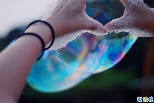 關(guān)于青春成長的傷感句子 那些很傷痛的青春疼痛句子2