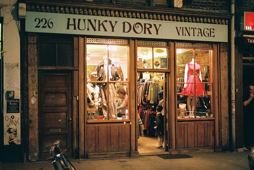 適合女生發(fā)說說的霸氣超拽個性說說帶圖片3