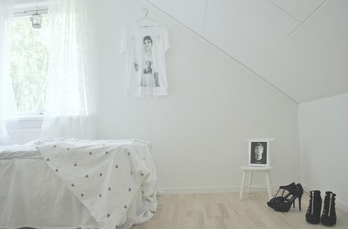 關(guān)于愛情的傷感難過句子帶圖片 我們兩個(gè)之間的進(jìn)度條可能也就只到這里了吧8