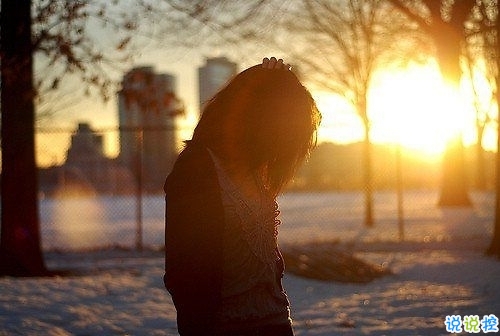 朋友圈晚安說(shuō)說(shuō)致自己一句話 睡前一句晚安說(shuō)說(shuō)帶圖片12