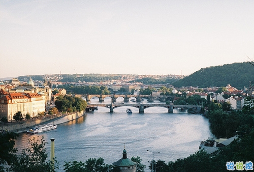 可以發(fā)朋友圈的早安勵(lì)志心語(yǔ)大全2018 很經(jīng)典的勵(lì)志說(shuō)說(shuō)帶圖片5