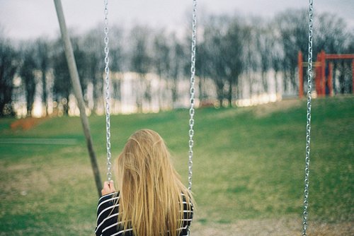 正能量心靈雞湯勵(lì)志說(shuō)說(shuō)帶圖片 崇高的理想就象生長(zhǎng)在高山上的鮮花7