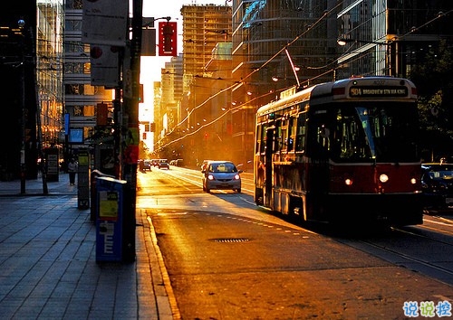 苦澀傷感的愛(ài)情說(shuō)說(shuō)帶圖片 特別心酸傷感的句子大全5