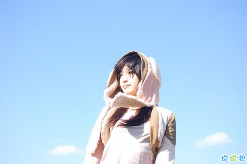 讀起來讓人心痛的情感句子帶圖片 最痛苦的不是不曾擁有而是差一點(diǎn)就可以。11