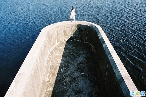 疼到骨子里的一些悲痛句子 句句刺心讓人心寒的愛(ài)情句子1