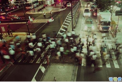 最新難過到心碎的傷感圖片說說 暗戀這場獨角戲10