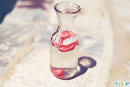 qq個(gè)性說(shuō)說(shuō)帶圖片有點(diǎn)憂(yōu)傷 晚安無(wú)奈傷感說(shuō)說(shuō)1