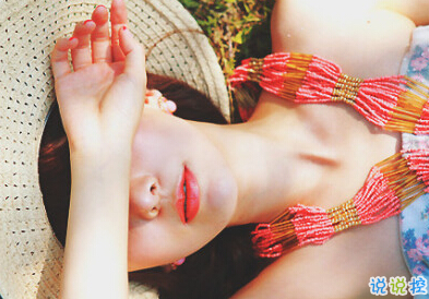 經(jīng)典說(shuō)說(shuō)別人必評(píng)：如果還沒(méi)有人牽你的手，自己要照顧好自己。10