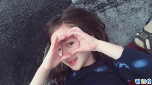 文字控圖片說說精選：希望你能越來越喜歡我，然后表現(xiàn)得明顯一點(diǎn)3