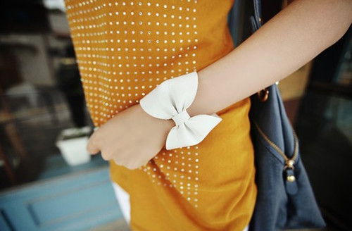 正能量心靈雞湯勵(lì)志說(shuō)說(shuō)帶圖片 崇高的理想就象生長(zhǎng)在高山上的鮮花10