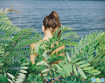 對愛情徹底失望的傷感說說帶圖片 一個人感到十分心累的傷感說說13