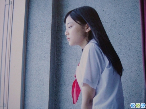 唯美又經(jīng)典的青春成長說說帶圖片 不予時光度流年9