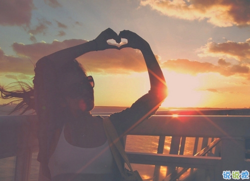 突然很懷念過(guò)去的說(shuō)說(shuō)內(nèi)心難受 真的很想很想一個(gè)人的說(shuō)說(shuō)2