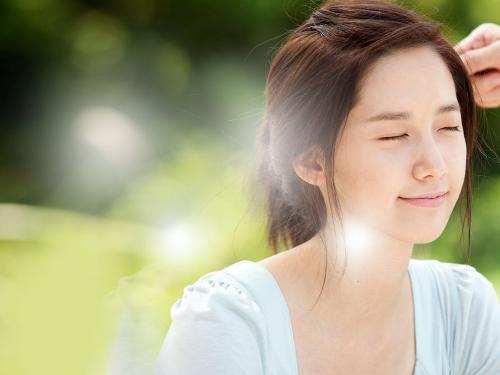 美到讓人窒息的超唯美說說帶圖片 我總是躲在夢與季節(jié)的深處12