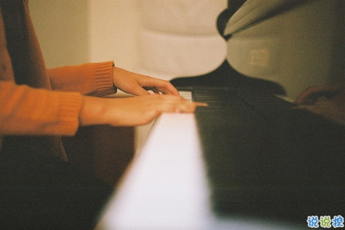 觸動(dòng)心靈經(jīng)典一句話說說帶圖片 字字觸動(dòng)心靈的唯美文藝說說14