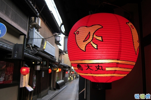 輕而易舉觸動(dòng)你內(nèi)心的唯美句子 文藝唯美句子關(guān)于青春和夢(mèng)1