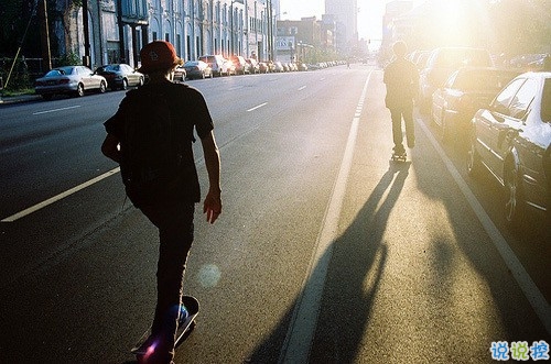 一個(gè)人感到無聊孤獨(dú)時(shí)候的心情說說 思緒很亂心煩意亂時(shí)候發(fā)的說說1