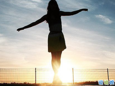 文藝小清新句子簡(jiǎn)單心情說說 好聽有意境的微信說說1