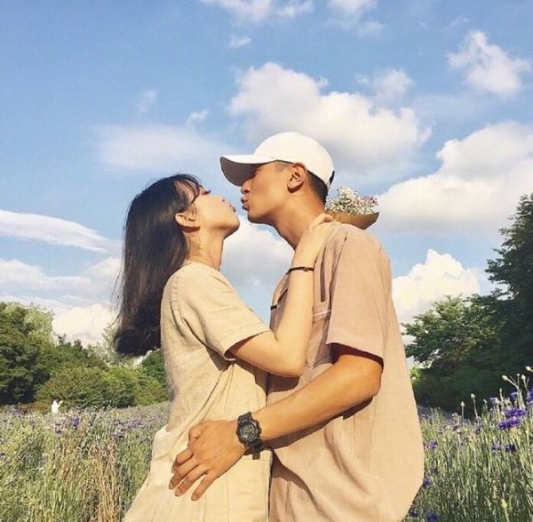 愛(ài)情中的甜蜜小句子 適合情侶發(fā)的甜蜜溫暖說(shuō)說(shuō)1