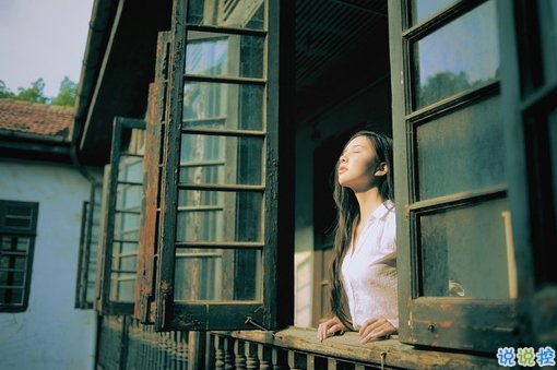 2018發(fā)朋友圈的經(jīng)典哲理說(shuō)說(shuō) 很現(xiàn)實(shí)的生活說(shuō)說(shuō)大全發(fā)朋友圈1