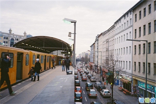 深夜里感到孤獨(dú)一個(gè)人特別沮喪時(shí)發(fā)的說說 很沮喪失望的經(jīng)典說說1