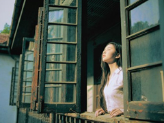 2018發(fā)朋友圈的經(jīng)典哲理說(shuō)說(shuō) 很現(xiàn)實(shí)的生活說(shuō)說(shuō)大全發(fā)朋友圈