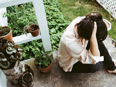 流淚走過人生之路的經(jīng)典說說 很經(jīng)典很現(xiàn)實的生活說說大全