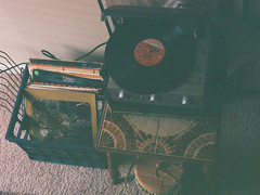 寫給曾經(jīng)喜歡過的人的愛情說說 深夜里一個人感到無助難過的說說