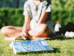 寫給離開喜歡的人的說(shuō)說(shuō) 濃烈的傷感涌上心頭的愛情說(shuō)說(shuō)