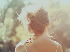 旅游說(shuō)說(shuō)心情經(jīng)典短語(yǔ)簡(jiǎn)單一句話(huà) 旅游發(fā)朋友圈的唯美說(shuō)說(shuō)2018