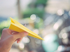 一行行打動(dòng)我們內(nèi)心的超唯美的現(xiàn)代詩和圖片精選