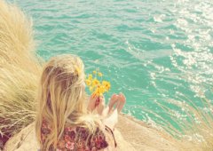 小清新說(shuō)說(shuō)圖片大全：最美的不是下雨天，是曾與你躲過(guò)雨的屋檐