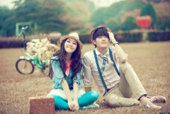 QQ空間動(dòng)態(tài)說說帶圖片：別對(duì)我太好，免得我以身相許你又不要