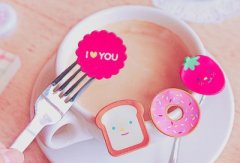 長一點的說說帶圖片：你就像指縫的陽光，溫暖美好卻永遠無法抓住