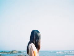 戀愛中那些甜蜜唯美又泛著心酸的句子帶圖 你說今晚月色真美