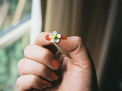 文字控偏愛的愛情說說配圖 很經(jīng)典的有哲理精辟愛情說說