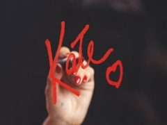 關(guān)于愛情很有哲理的經(jīng)典長(zhǎng)說說?愛情是什么？