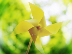 女生傷感說說帶圖片心情低落 越想越心痛的難過說說大全