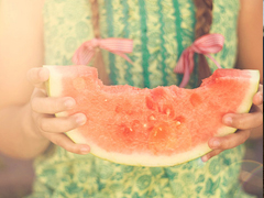 寫給失戀分手后的傷感說說帶圖片 很難過的一個人感到孤獨寂寞的說說