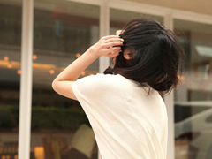 送給孤獨的自己的傷感說說配圖 看完想哭的傷感說說