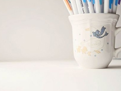 關(guān)于愛情讀起來就很心碎的傷感說說帶圖片