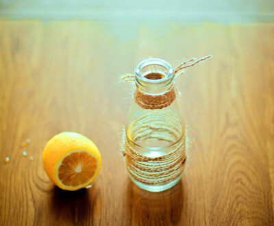 傷感說說大全帶圖片：他知道你舍不得離開，才肆無忌憚地傷害