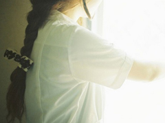 讓對方看到心碎的傷感句子發(fā)朋友圈 痛到撕心裂肺的傷感句子大全