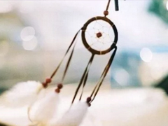 傷感句子表達心情失落長句 無人待我情自深無人伴我立黃昏