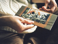 充滿詩(shī)意的唯美句子大全 我們都是人間萍客