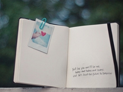 你曾經(jīng)有多認(rèn)真的喜歡一個人 愛到塵埃里傷感說說合集