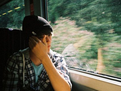 有些壓抑的感到心煩意亂的傷感說說 一個(gè)人很難過心煩的傷感說說